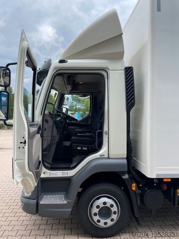 รถบรรทุกตู้ DAF LF230 DC 12t Möbelkoffer Filz Tür LBW1500 AHK