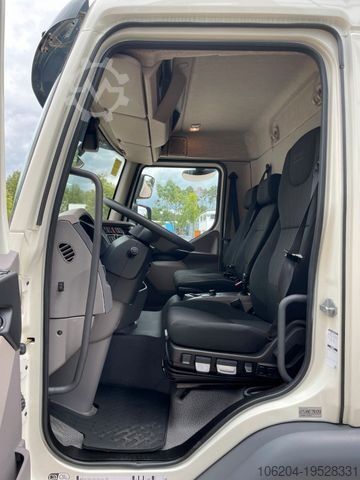 รถบรรทุกตู้ DAF LF230 DC 12t Möbelkoffer Filz Tür LBW1500 AHK