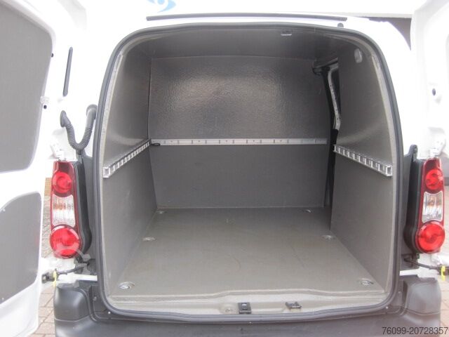 Furgonetas especialmente convertidas Peugeot Partner HDI Hygieneausbau 3-Sitzer M+S