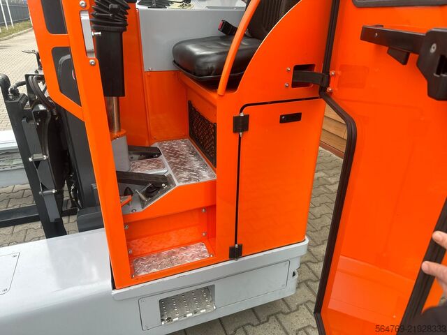 四向叉车 Hubtex DQ45G/Only 3310 h/Telscopic forks