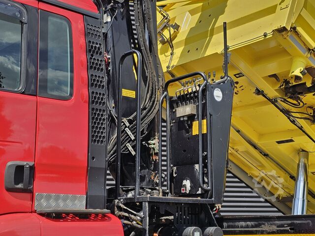 Kipper met kraan MAN TGS 33.480 6x6 / PALFINGER Z CRANE / 2 SIDE TIPPER