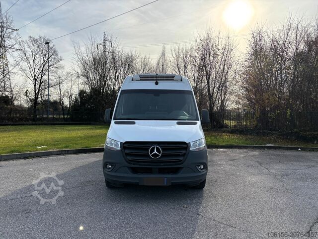 রেফ্রিজারেটেড ভ্যান Mercedes-Benz Sprinter 316