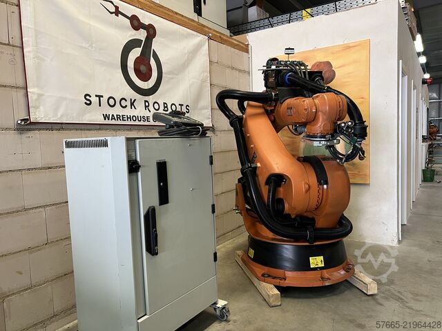 רובוט תעשייתי KUKA KR210-2 KRC2 ED05