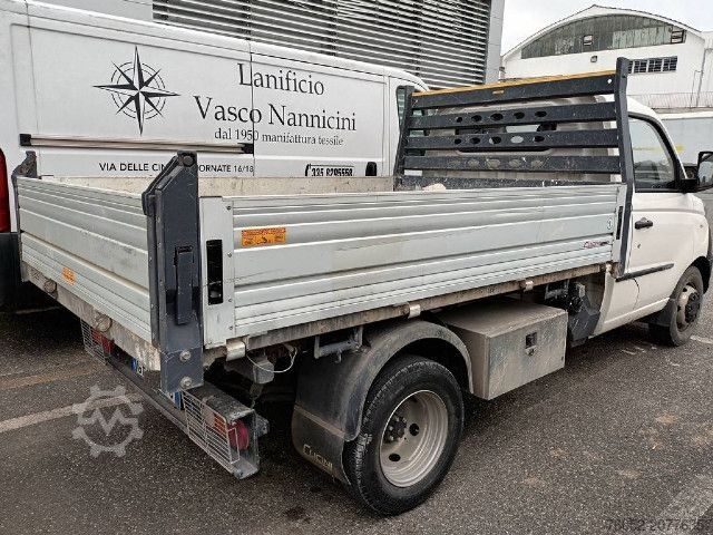 Furgón volquete Piaggio Porter NP6