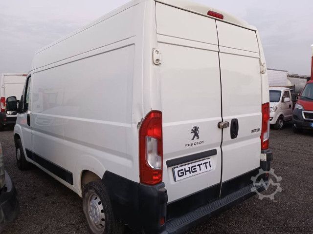 Bestelwagen Peugeot Boxer 330