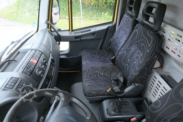 Box truck iveco EuroCargo ML 120 E28/P AHK LBW COC