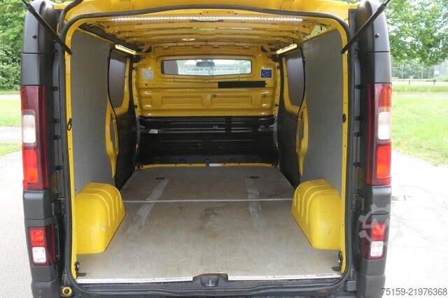 Panel van renault Trafic dCi 120 L2H1 3,0t Komfort