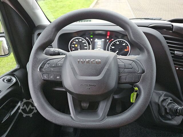 Kohver IVECO DAILY 35C16 Bakwagen Laadklep!