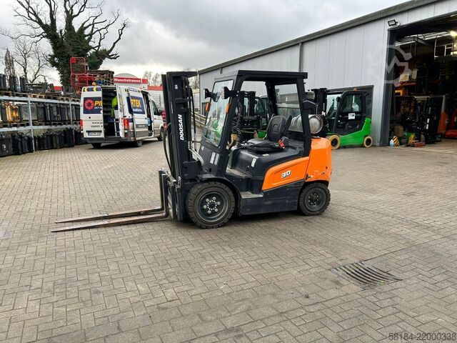 LPG viljuškari Doosan G30NXP