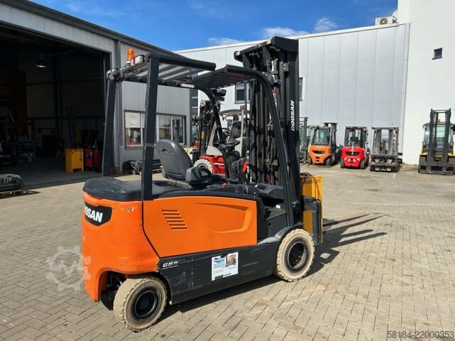 Elektrische vorkheftruck met 4 wielen Doosan B30X-7