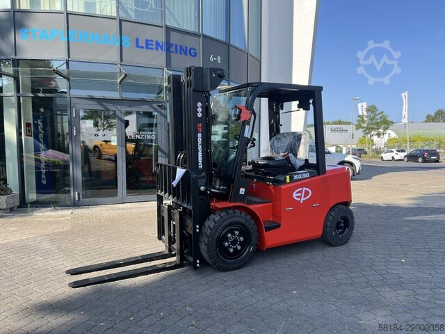 Elektrische vorkheftruck met 4 wielen EP EFL302X4