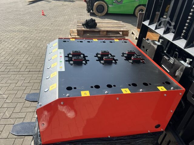 Elektrische vorkheftruck met 4 wielen EP EFL302X4