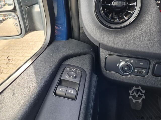 High top van VW Crafter 35 Kasten TDI LR L4H3 AHK LED Tempom