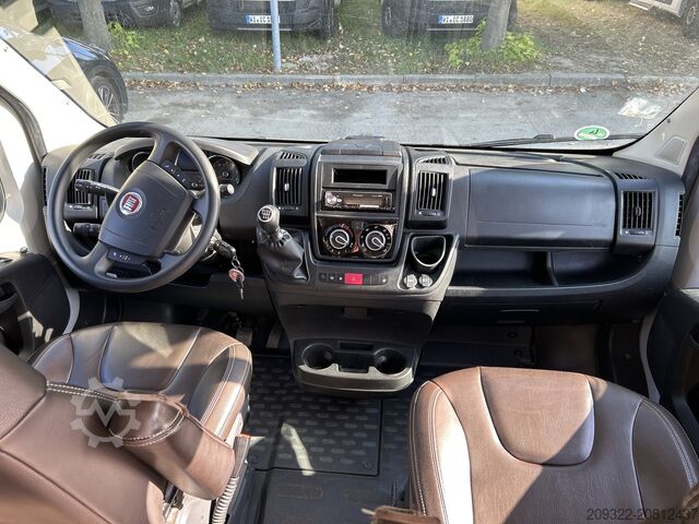 Karavan/obytné auto Fiat Weinsberg Carabus 600 K | 4 Posti Letto | Completamente Attrezzato