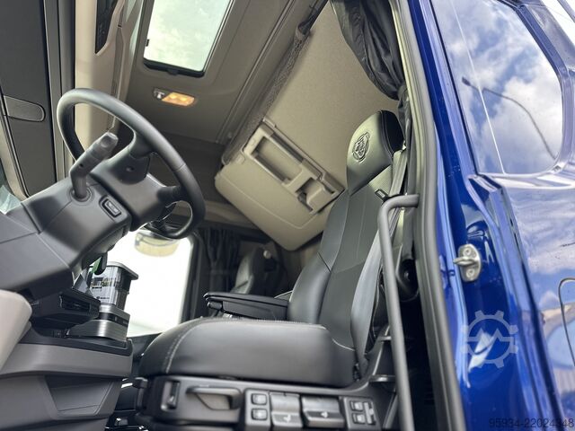 স্ট্যান্ডার্ড ট্রাক্টর ইউনিট SCANIA 590S FULL PNEUMATIC
