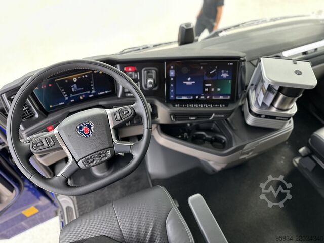 স্ট্যান্ডার্ড ট্রাক্টর ইউনিট SCANIA 590S FULL PNEUMATIC