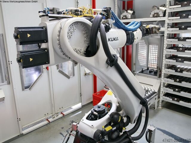Robot - Manipolazione KUKA KR 180 R2900 prime