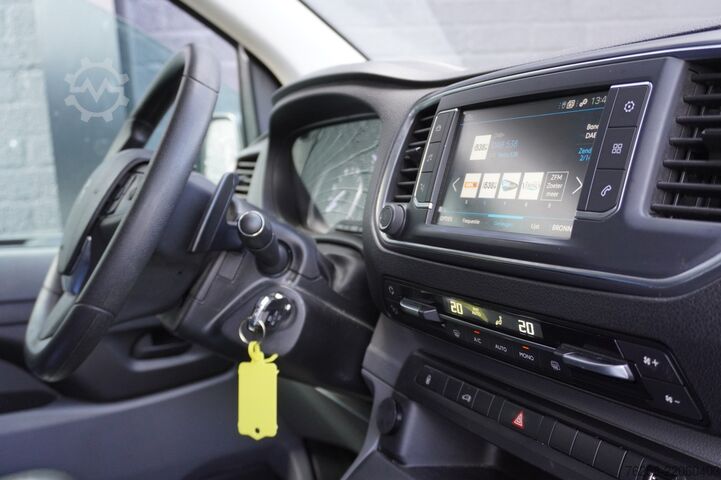 Duba panelată Peugeot Expert 2.0 BlueHDI 122 PK Automaat EURO 6 - A/C...