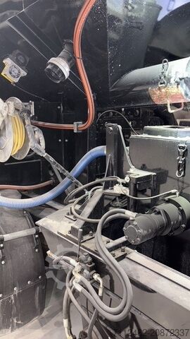 Mobile concrete mixing plant Vloeibare cementgebonden M.C. Machines MCM-339-ST-S2