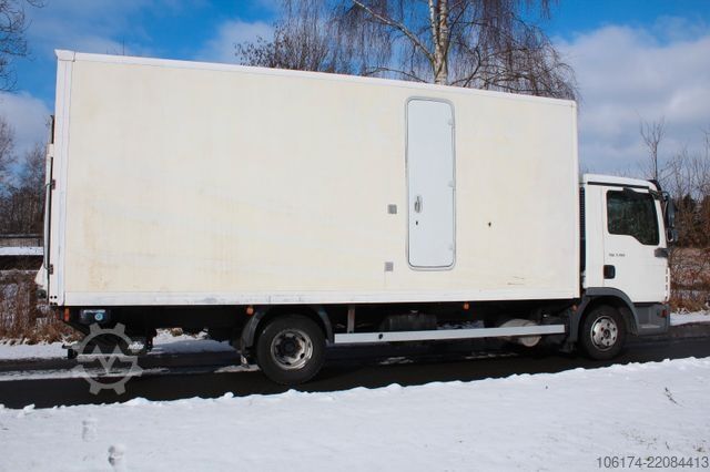 Dėžinis furgonas MAN 7.150 BL Koffer mit Ladebordwand  *EX Wohnmobil*