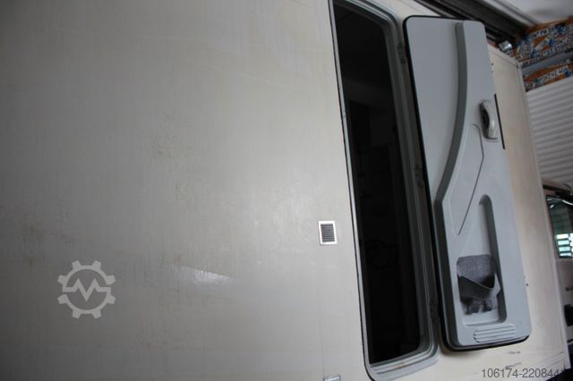 Dėžinis furgonas MAN 7.150 BL Koffer mit Ladebordwand  *EX Wohnmobil*