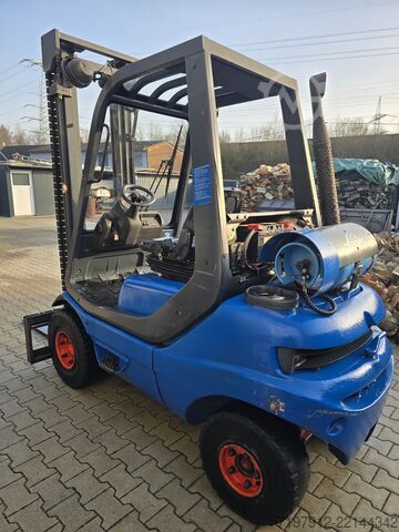 Forklift Linde H25 T-02