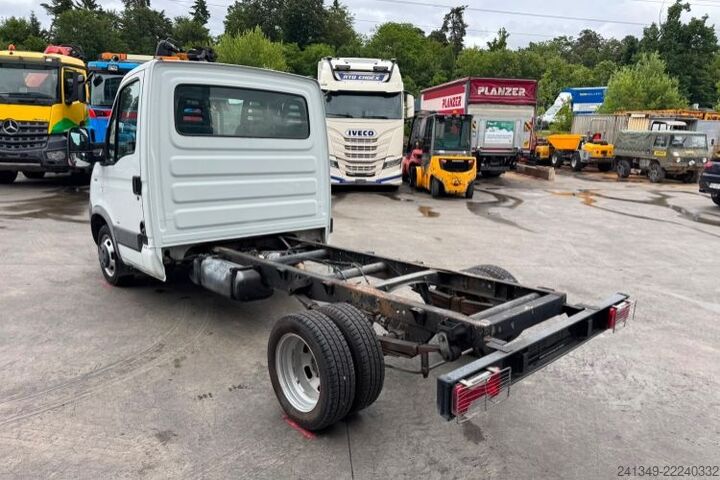 Xe tải nhẹ IVECO Daily 35C12