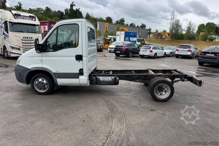 Xe tải nhẹ IVECO Daily 35C12