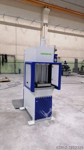 油圧プレス Hidrobrasil 15 Tonnen Einständerpresse