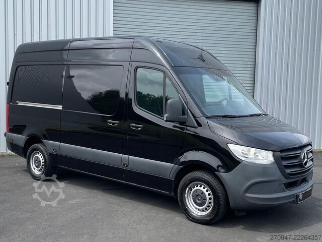 Hátíð loftrými sendibíll MERCEDES-BENZ Sprinter 317 NAVI KAMERA DAB AHK MFL