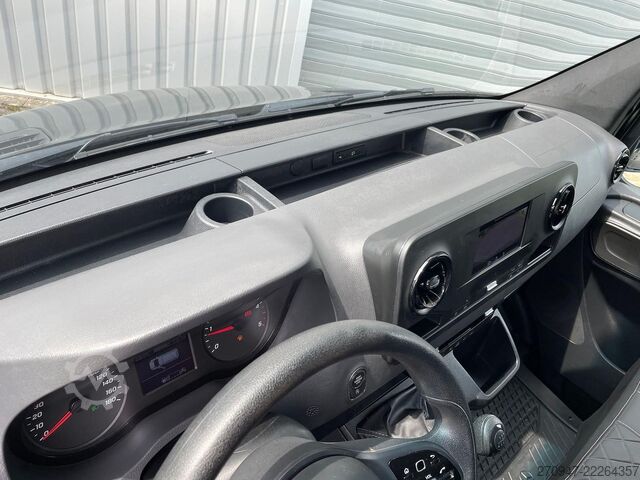 Hátíð loftrými sendibíll MERCEDES-BENZ Sprinter 317 NAVI KAMERA DAB AHK MFL