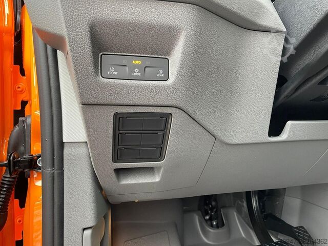 Pick-up van MAN TGE 3.180 Pritsche DOKA MR 4x4 ACC LED DIFF-SPER
