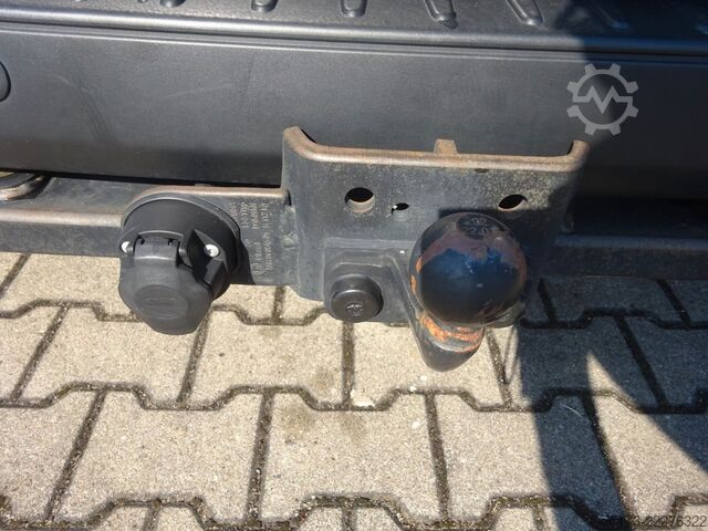 कैम्परवैन FORD Nugget 170PS Autm. Bi-Xenon Markise AHK ACC