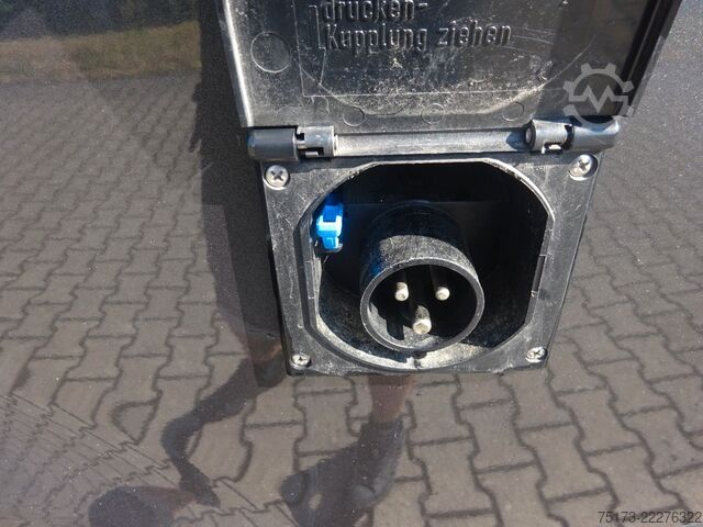 कैम्परवैन FORD Nugget 170PS Autm. Bi-Xenon Markise AHK ACC
