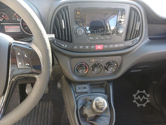 厢式货车 Fiat DOBLO - 5 posti