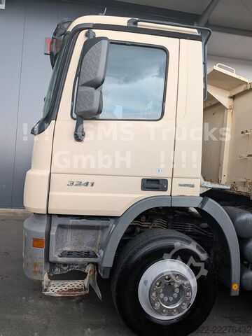 Pašizgāzējs kravas automašīna MERCEDES-BENZ Actros MP3 3241 / 8X4 / Blatt / E5 / Big Axle