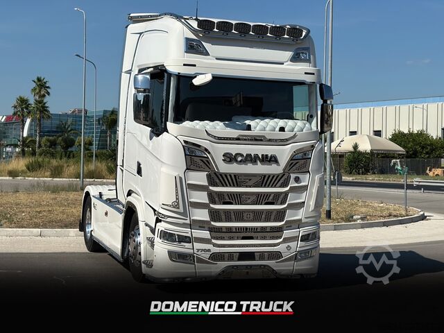 Standard dragbil SCANIA 770S
