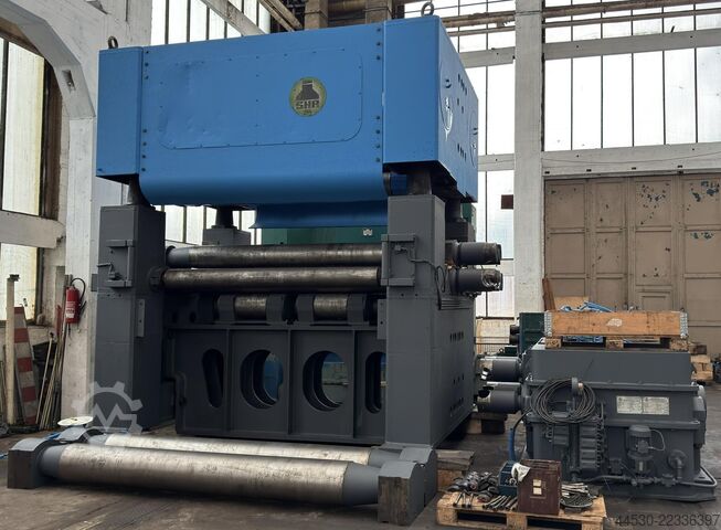 Plåtriktare WMW Wildau UBR 32x2500