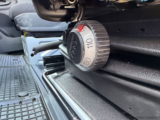 Varebil MERCEDES-BENZ Sprinter 314 AUTOMATIK NAVI DISTRONIC KAMERA LED