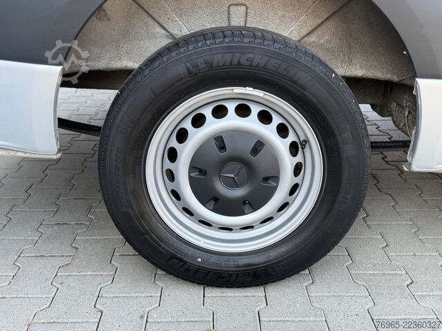 Varebil MERCEDES-BENZ Sprinter 314 AUTOMATIK NAVI DISTRONIC KAMERA LED