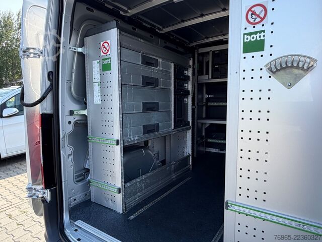 Varebil MERCEDES-BENZ Sprinter 314 AUTOMATIK NAVI DISTRONIC KAMERA LED