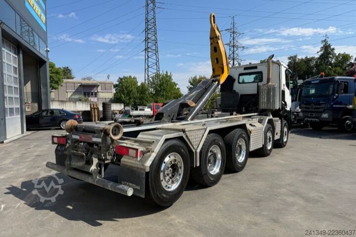 卷臂钩自卸卡车 RENAULT C520 10x4 Moser