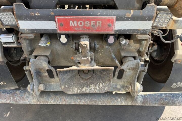 卷臂钩自卸卡车 RENAULT C520 10x4 Moser