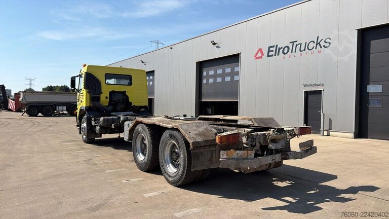 Chasis con cabina Volvo FM 12 - 420 (EJES GRANDES / SUSPENSIÓN DE ACERO...