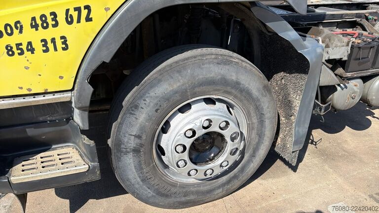 Chasis con cabina Volvo FM 12 - 420 (EJES GRANDES / SUSPENSIÓN DE ACERO...