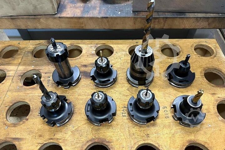 수직 머시닝 센터 KUNZMANN BA 1200