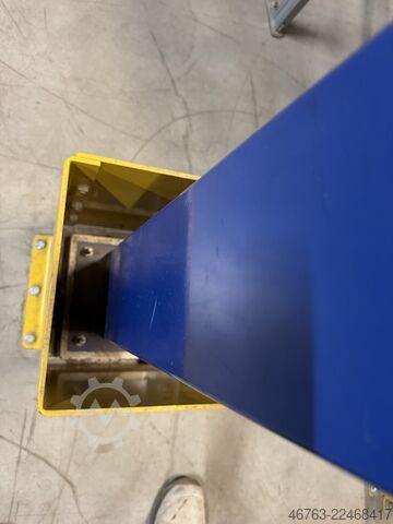 Mezanino de armazenamento aprox. 1.200 m2 Stow 