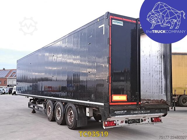 أرضية متحركة من شفارتسمولر Schwarzmüller Walking floor