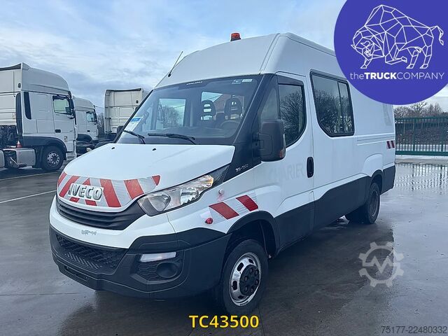 شاحنة بانل Iveco Daily 35C15V12 Double cab 7 places