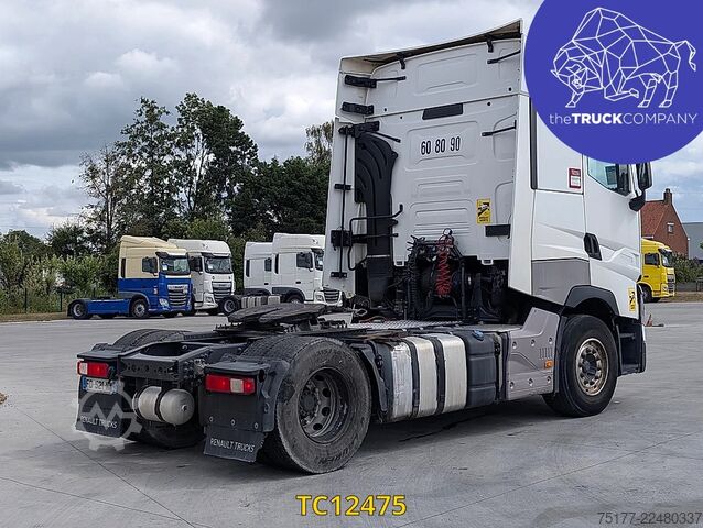 Standar-SZM Renault T 520